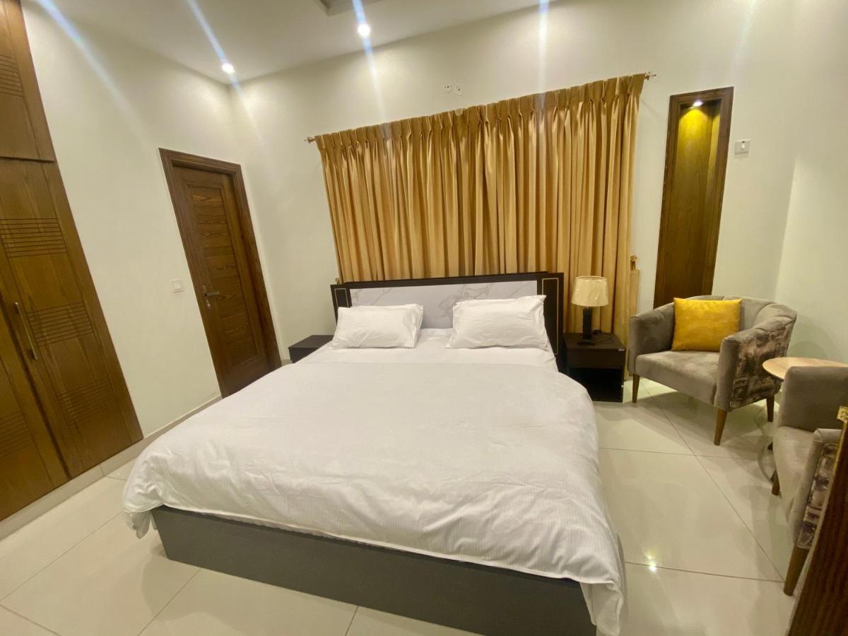 Luxury Guest House In Bahria Town Rawalpindi Extérieur photo