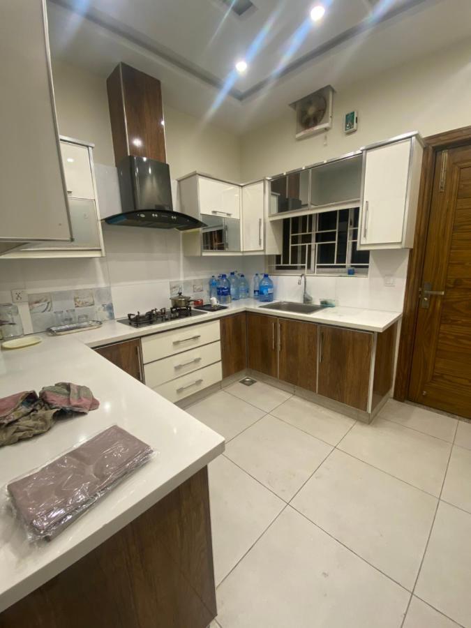 Luxury Guest House In Bahria Town Rawalpindi Extérieur photo