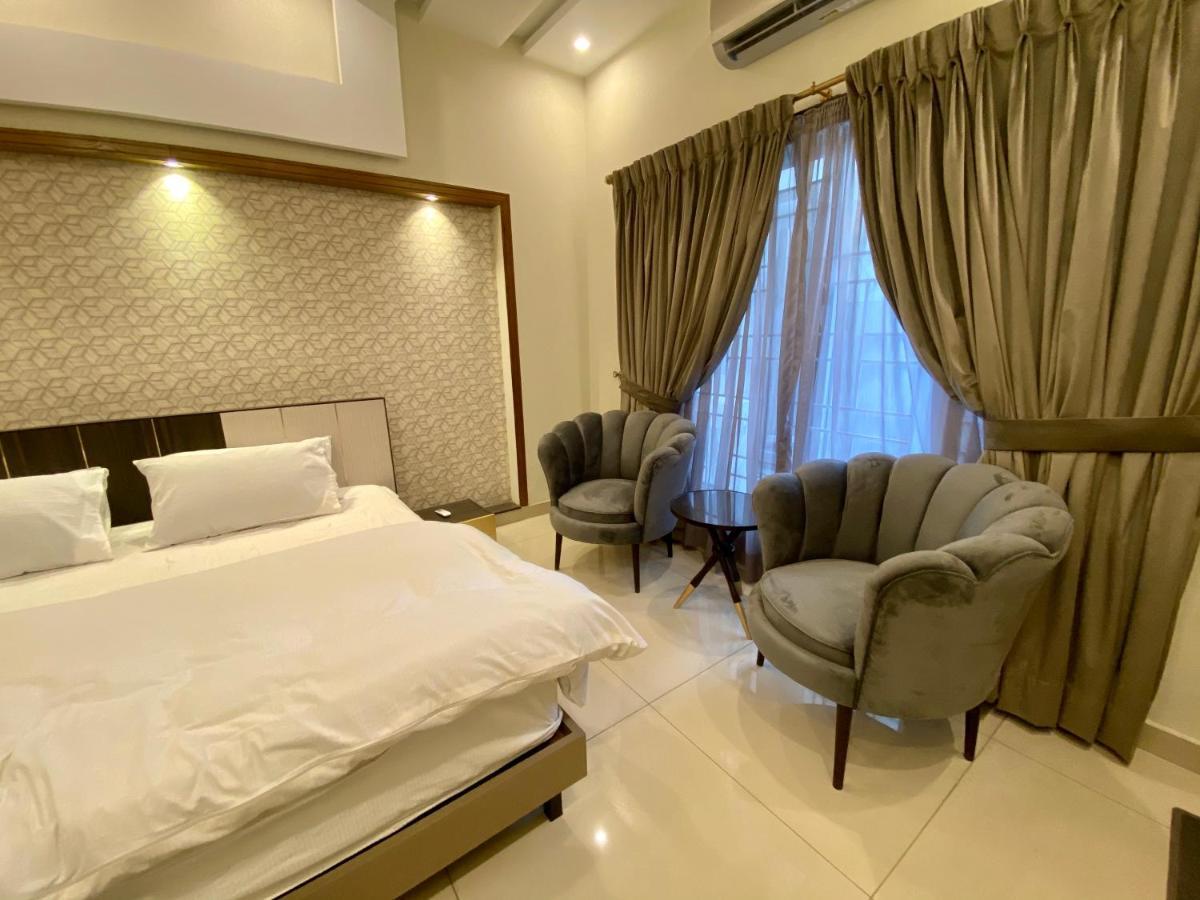 Luxury Guest House In Bahria Town Rawalpindi Extérieur photo