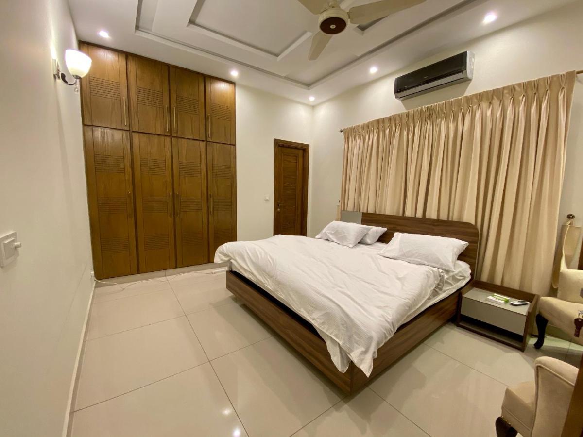 Luxury Guest House In Bahria Town Rawalpindi Extérieur photo